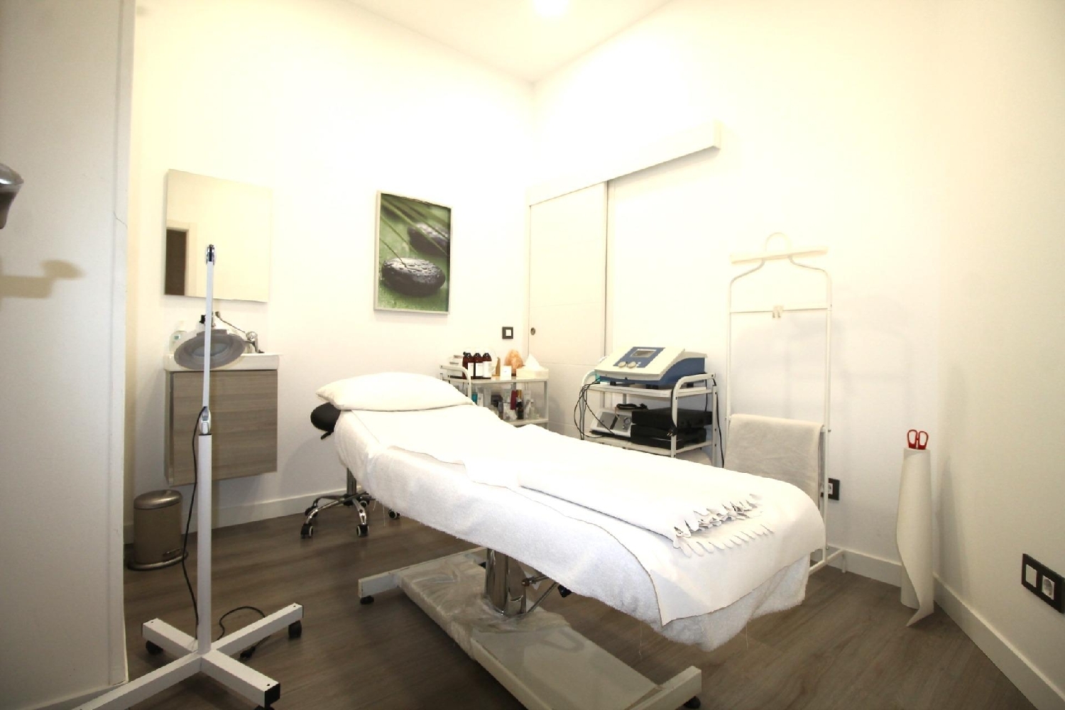  te koop bedrijfsruimte/ kantoor Madrid Valle Del Almanzora 8