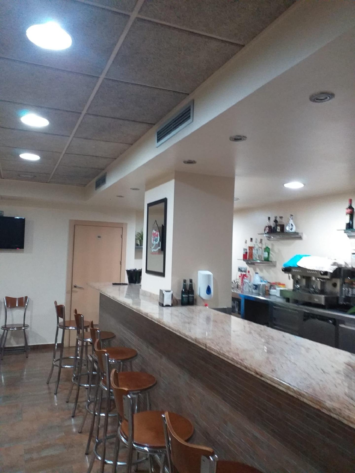  te koop bedrijfsruimte/ kantoor Manresa Bages 2