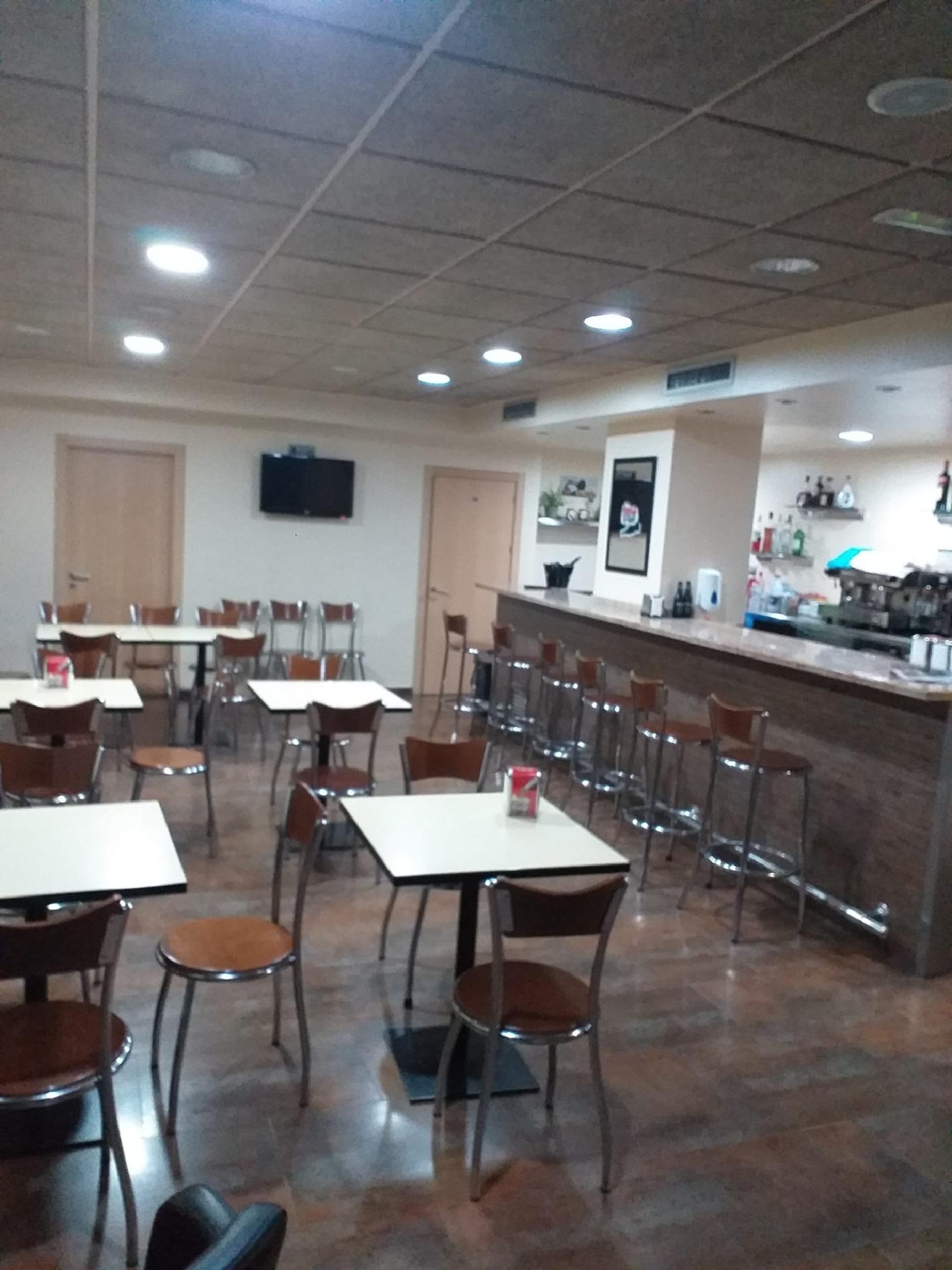  te koop bedrijfsruimte/ kantoor Manresa Bages 4