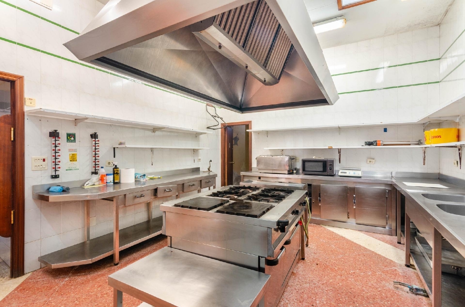 à vendre commerce Salas Oviedo 5