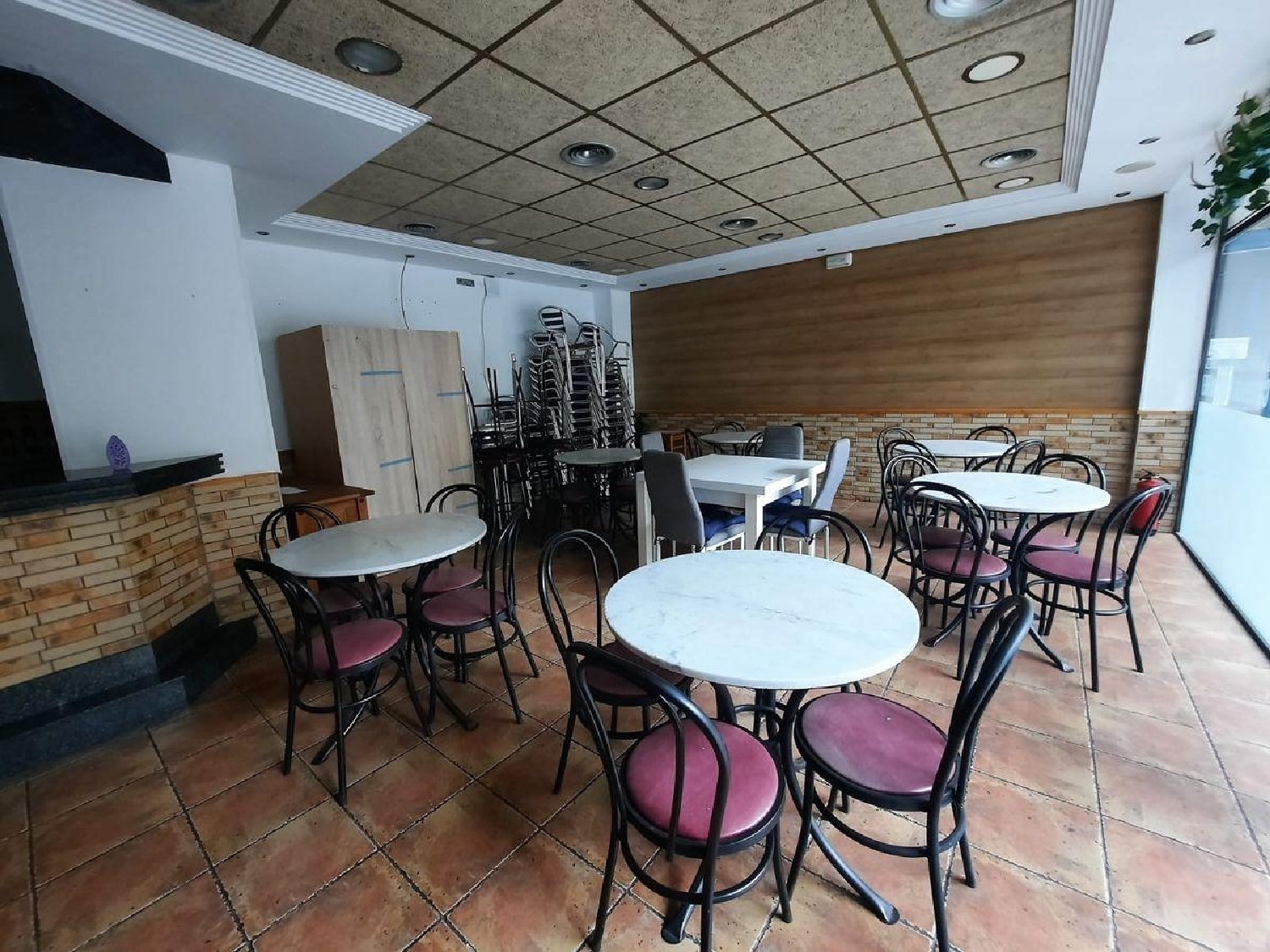  te koop bedrijfsruimte/ kantoor Sant Carles De La Ràpita Montsià 2