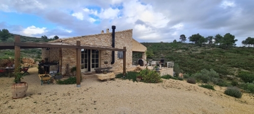 Perelló Gironès hus på landet foto 6337659