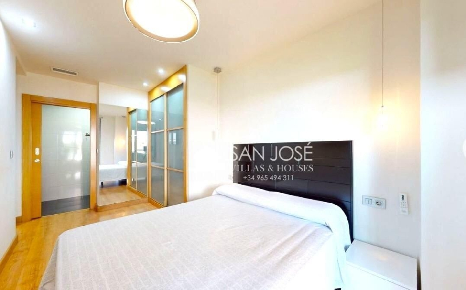 till salu bottenvåning Cheda Arzúa 5