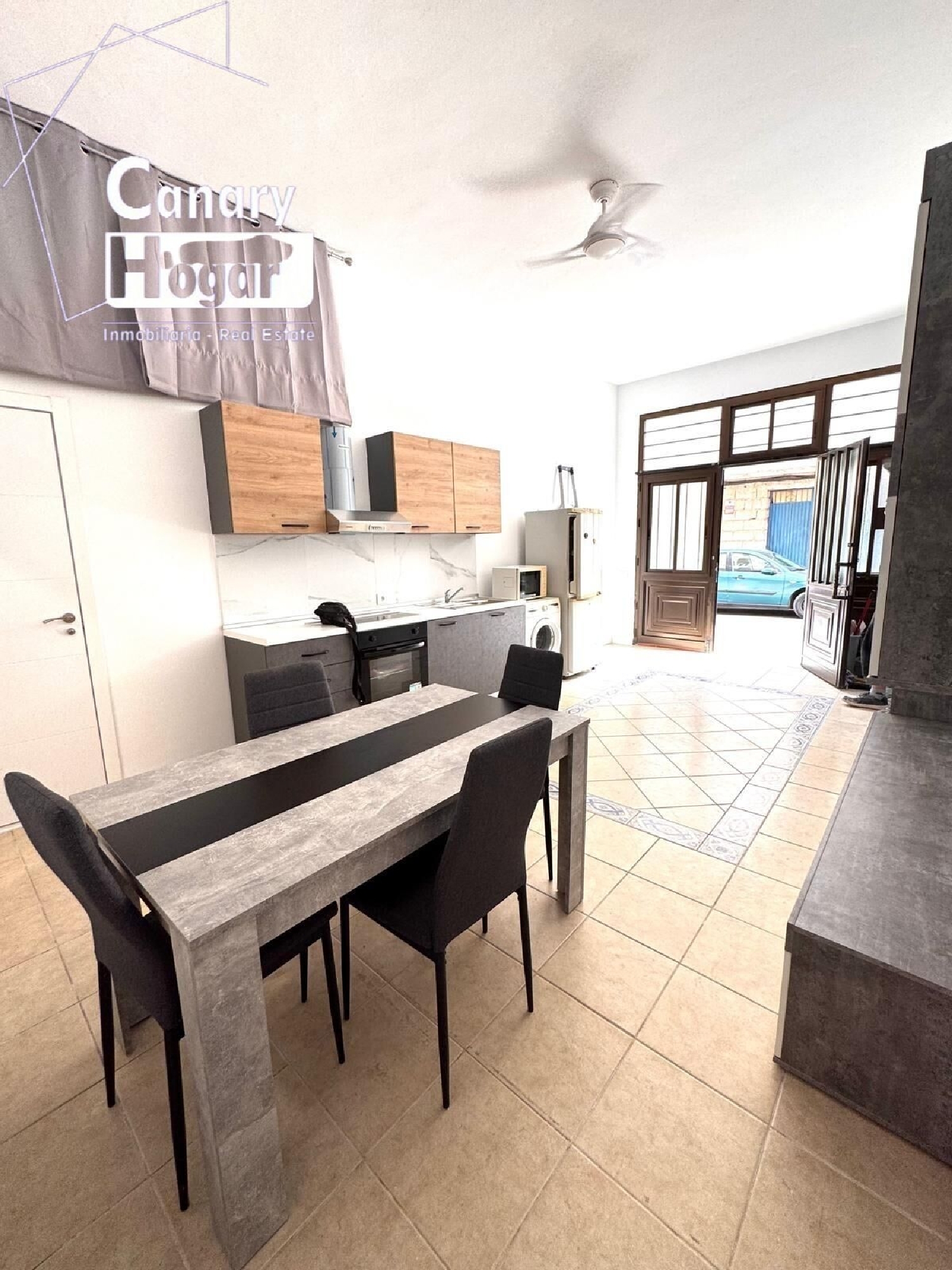 till salu bottenvåning Maroñas Noya 4