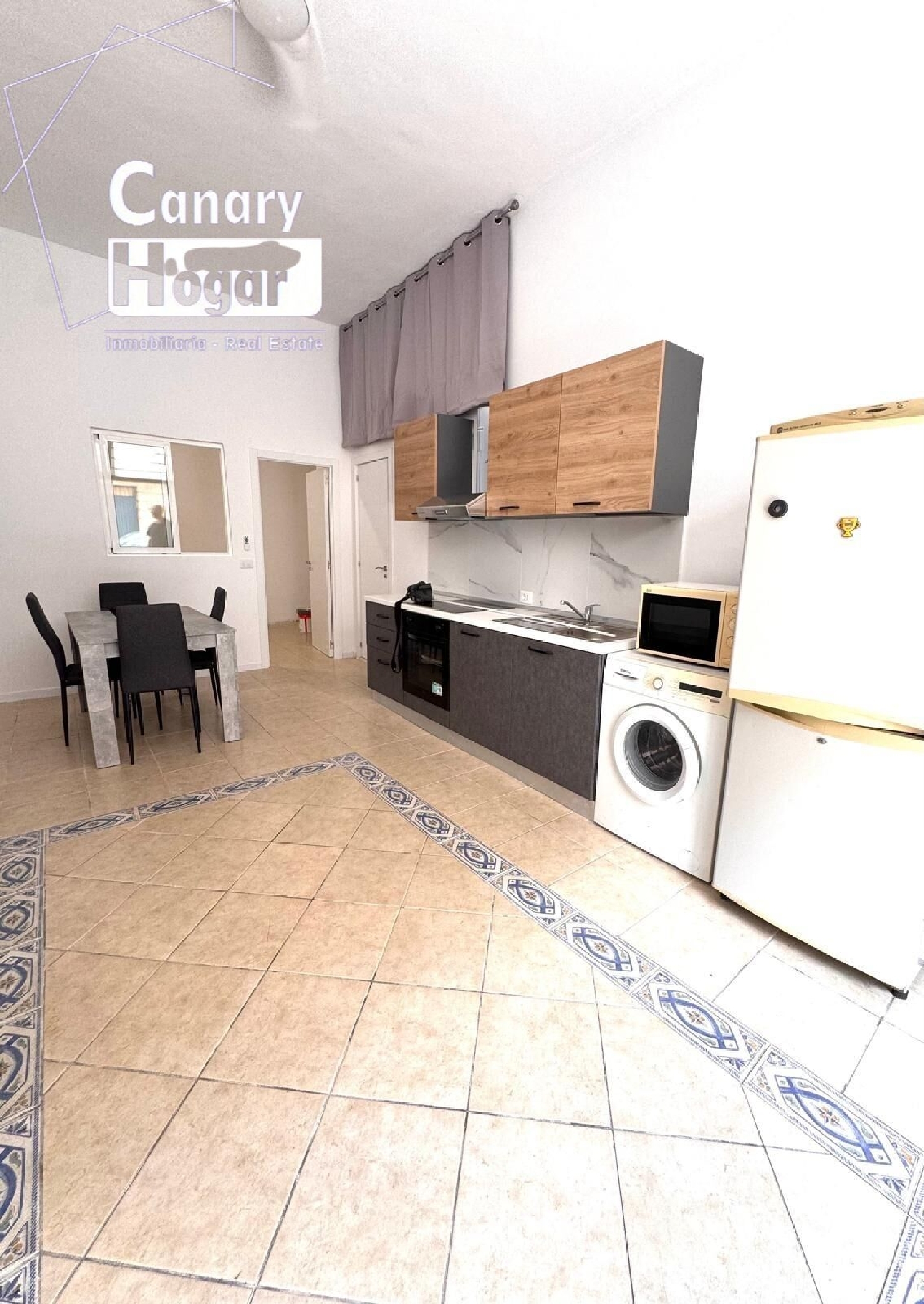 till salu bottenvåning Maroñas Noya 3