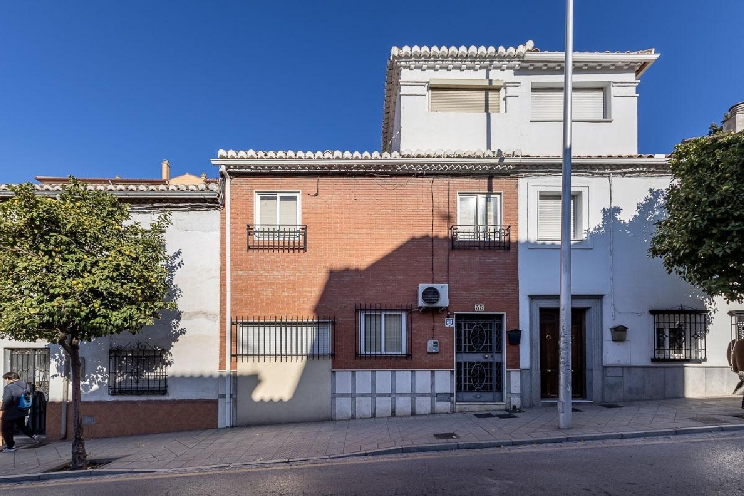  for sale house Barrio De Granada Alacantí 1