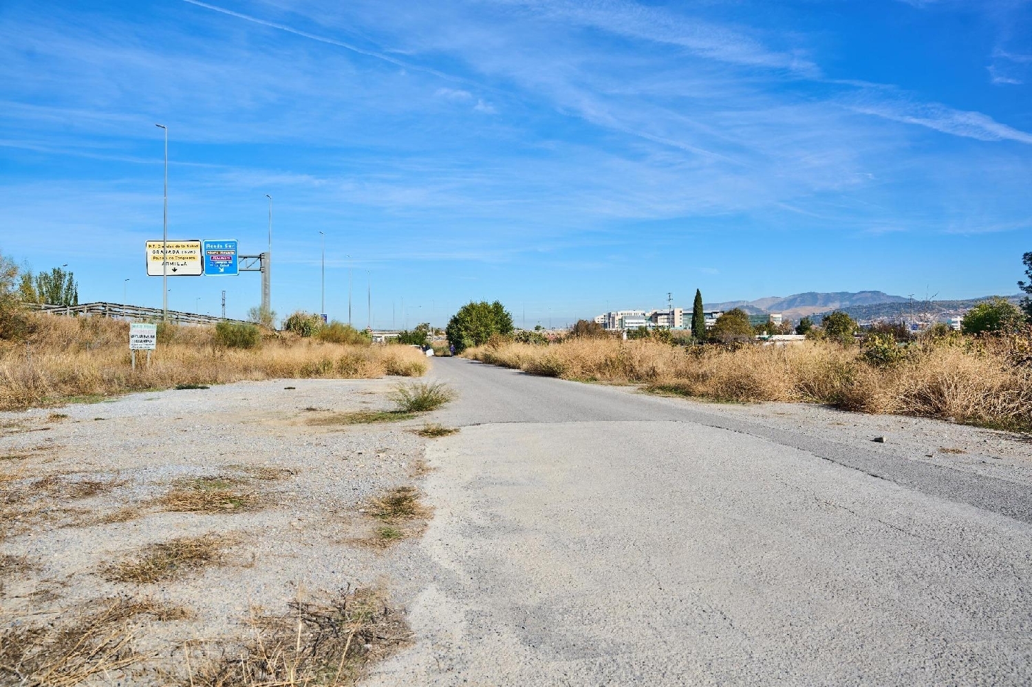  till salu hus Barrio De Granada Alacantí 8