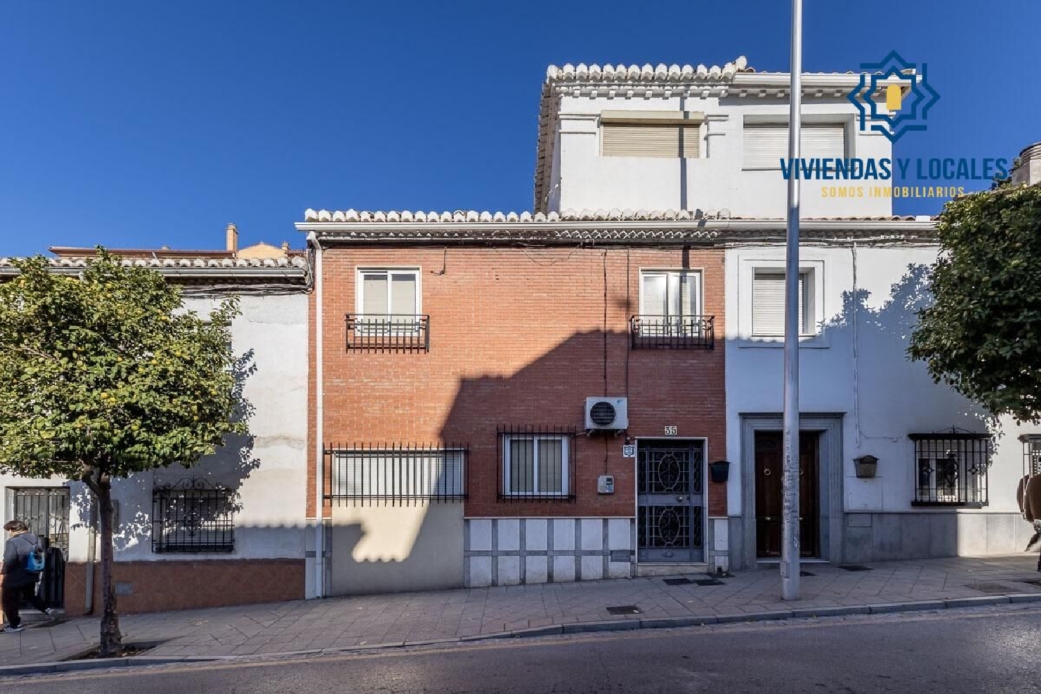  for sale house Barrio De Granada Alacantí 1