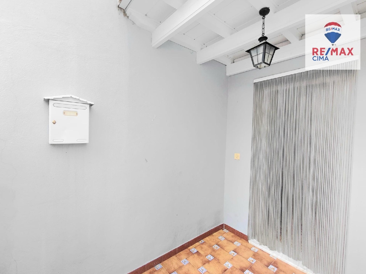  till salu hus Baza Baza 4