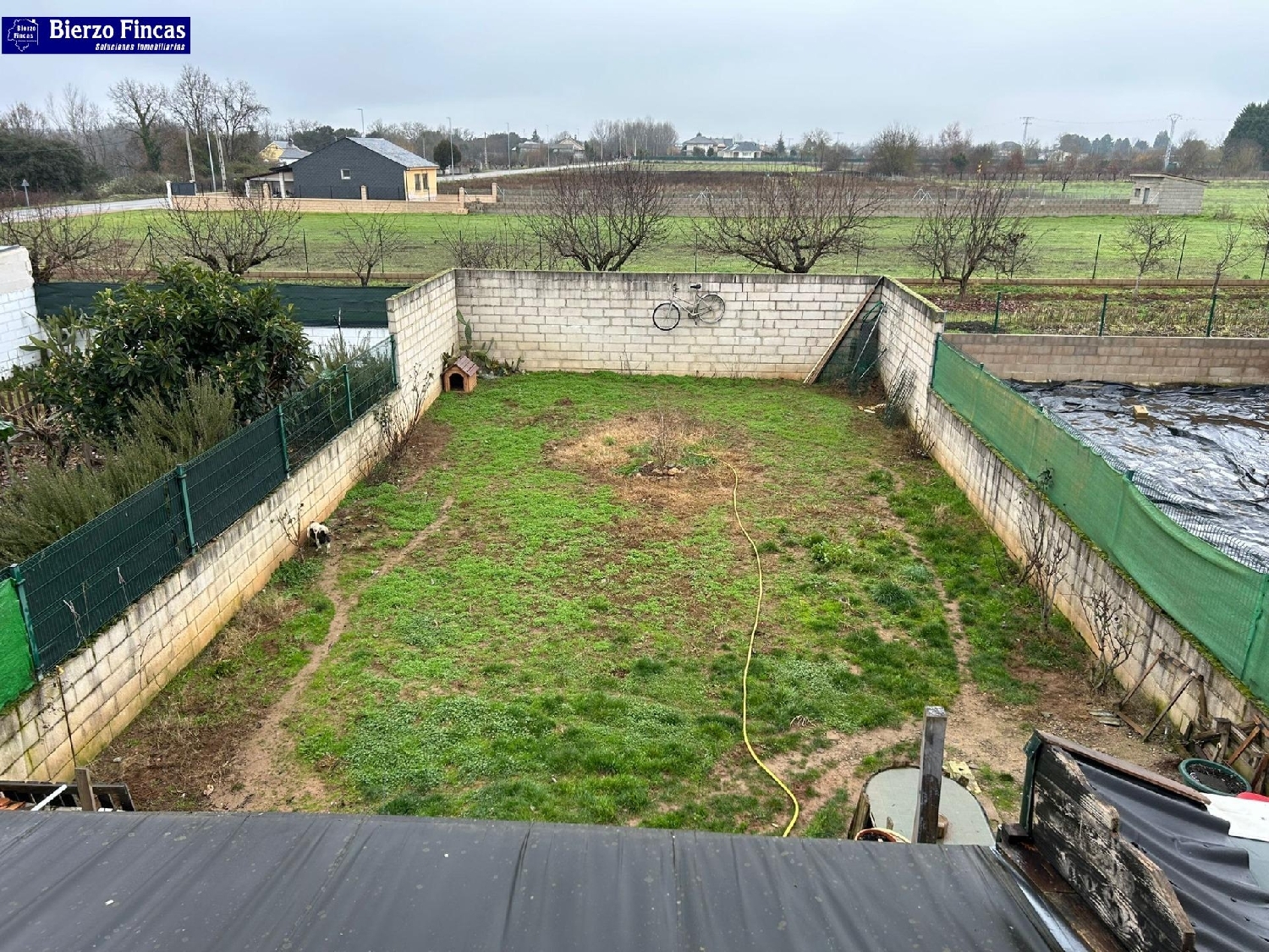 till salu hus Carracedelo Bierzo (El) 2