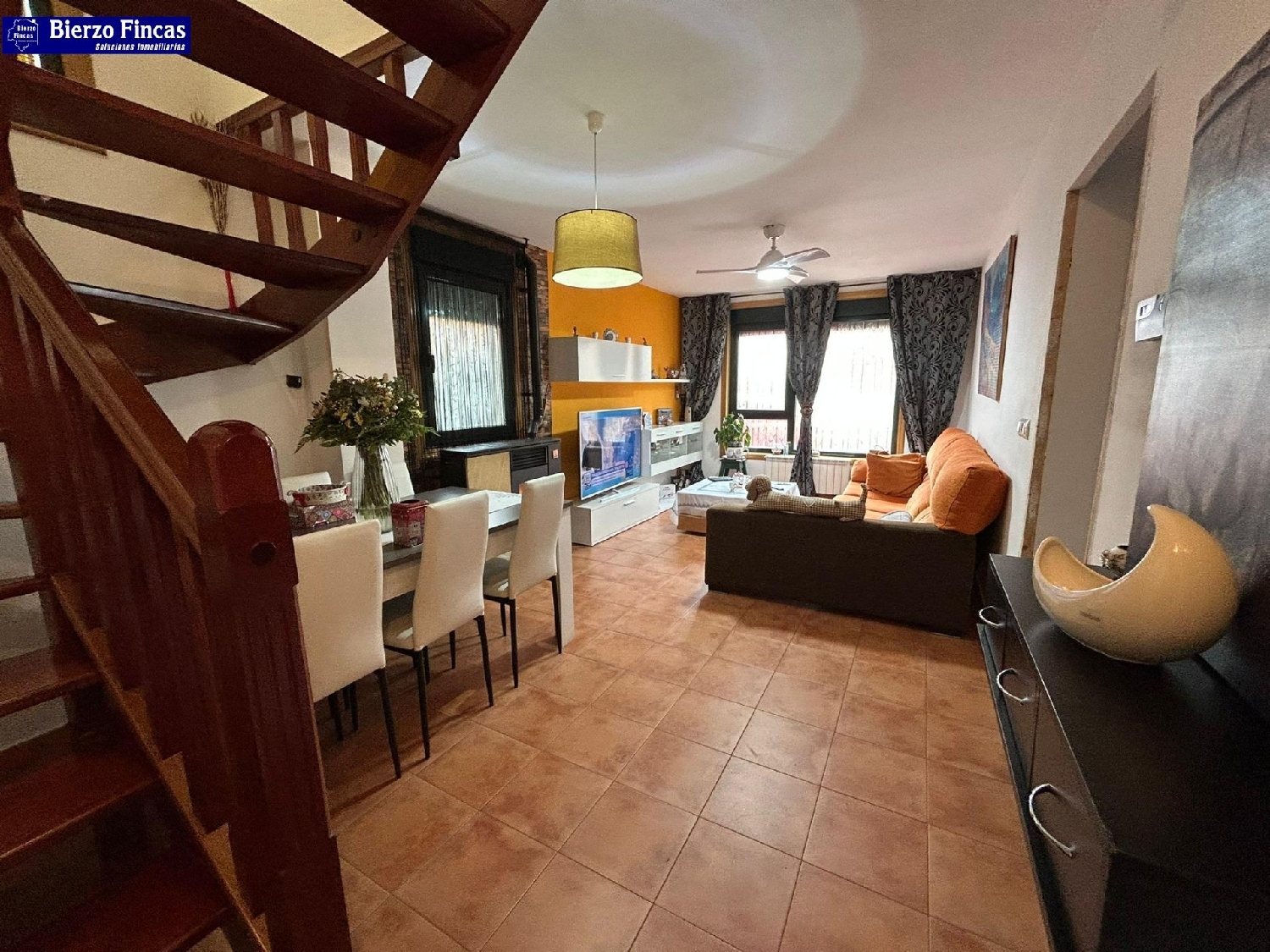 till salu hus Carracedelo Bierzo (El) 5