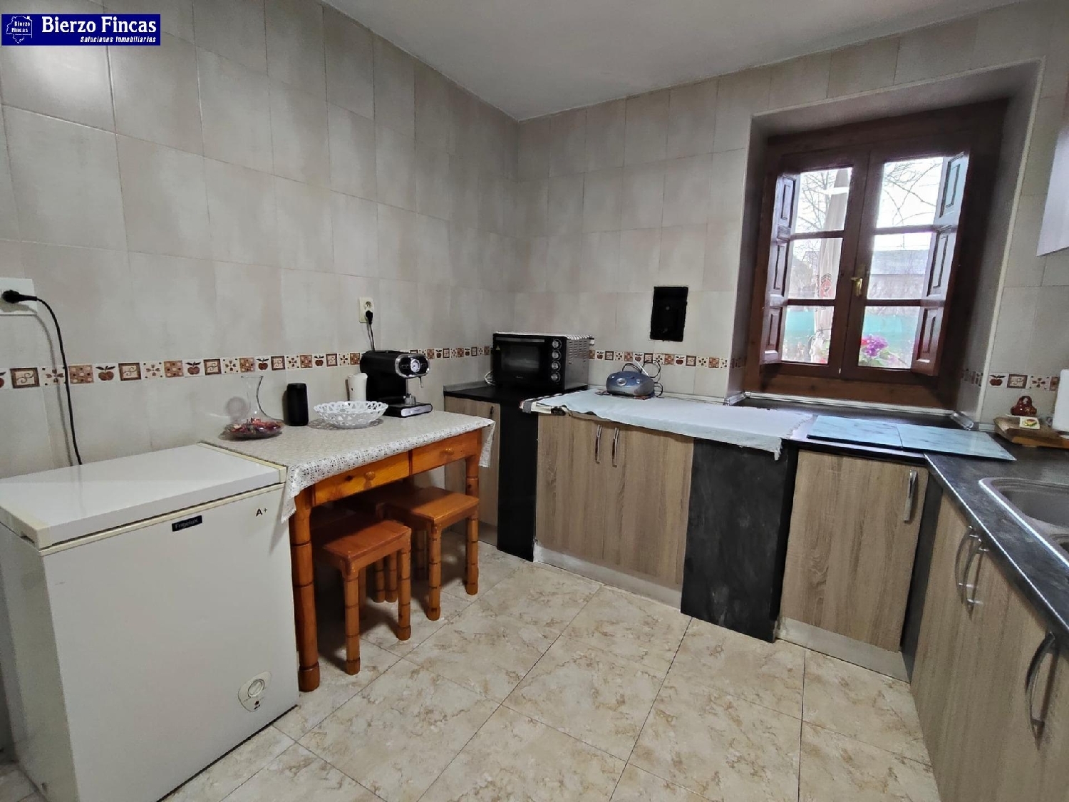  for sale house Carracedelo Bierzo (El) 6