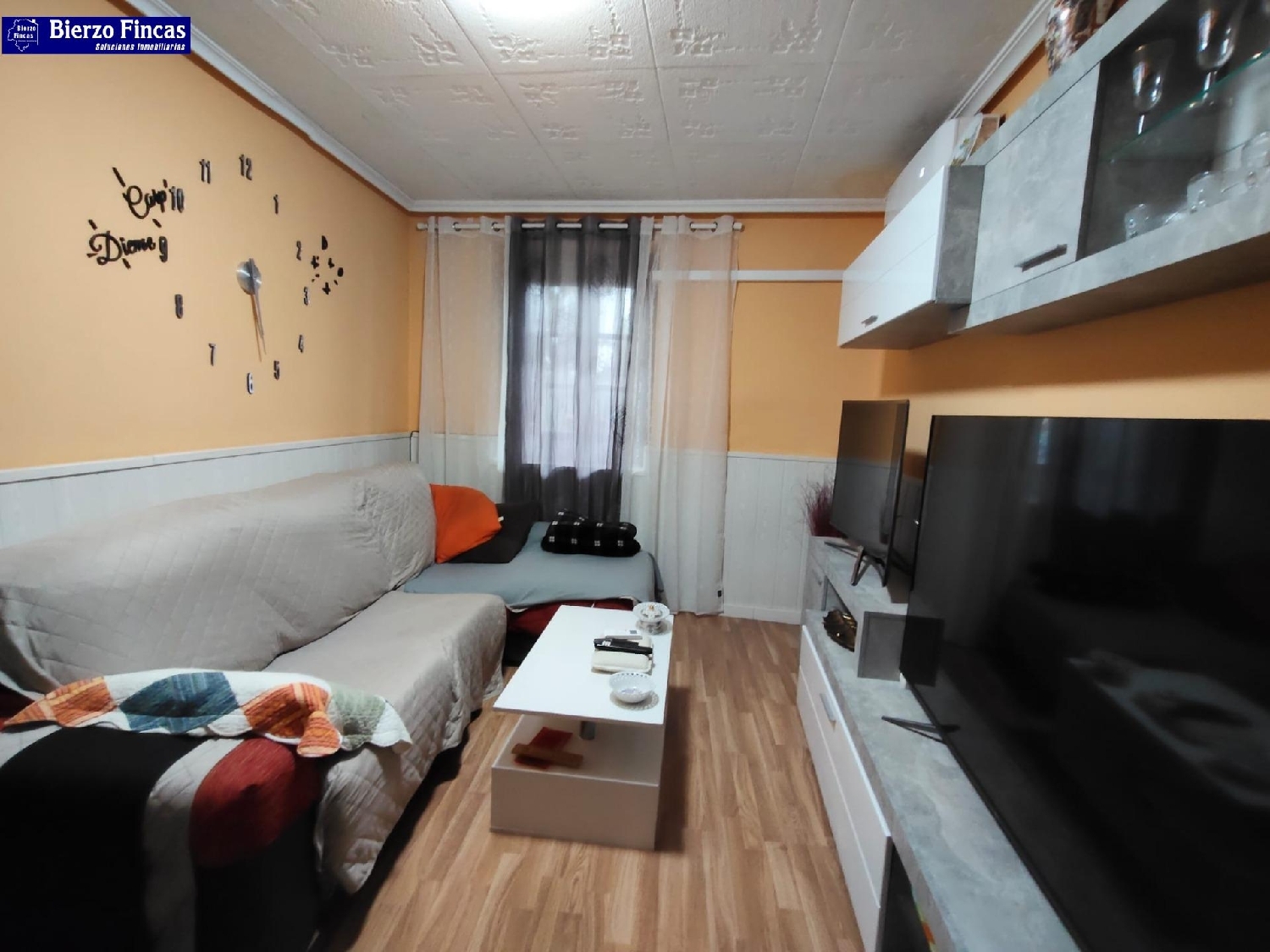  for sale house Carracedelo Bierzo (El) 3