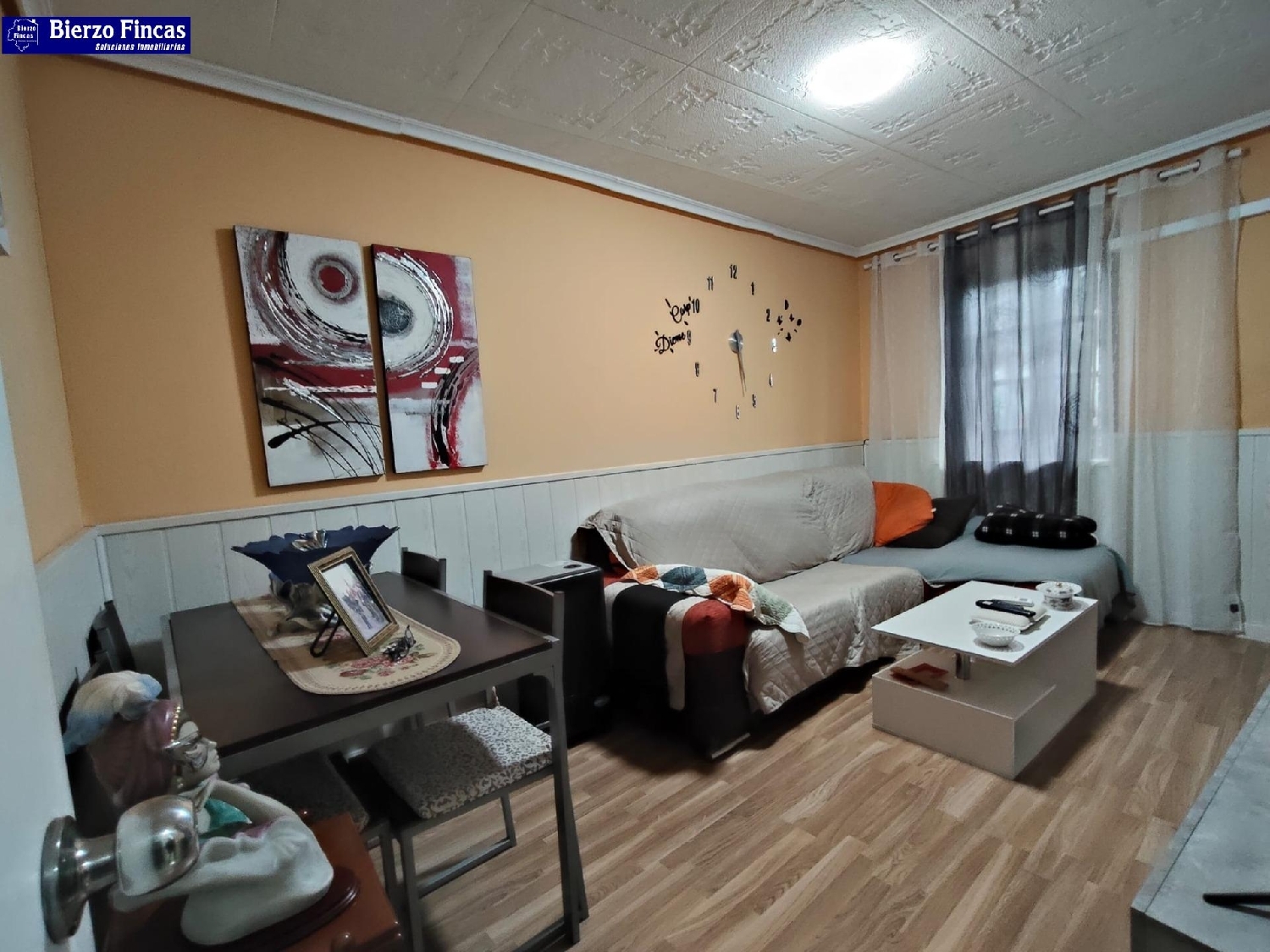  for sale house Carracedelo Bierzo (El) 2