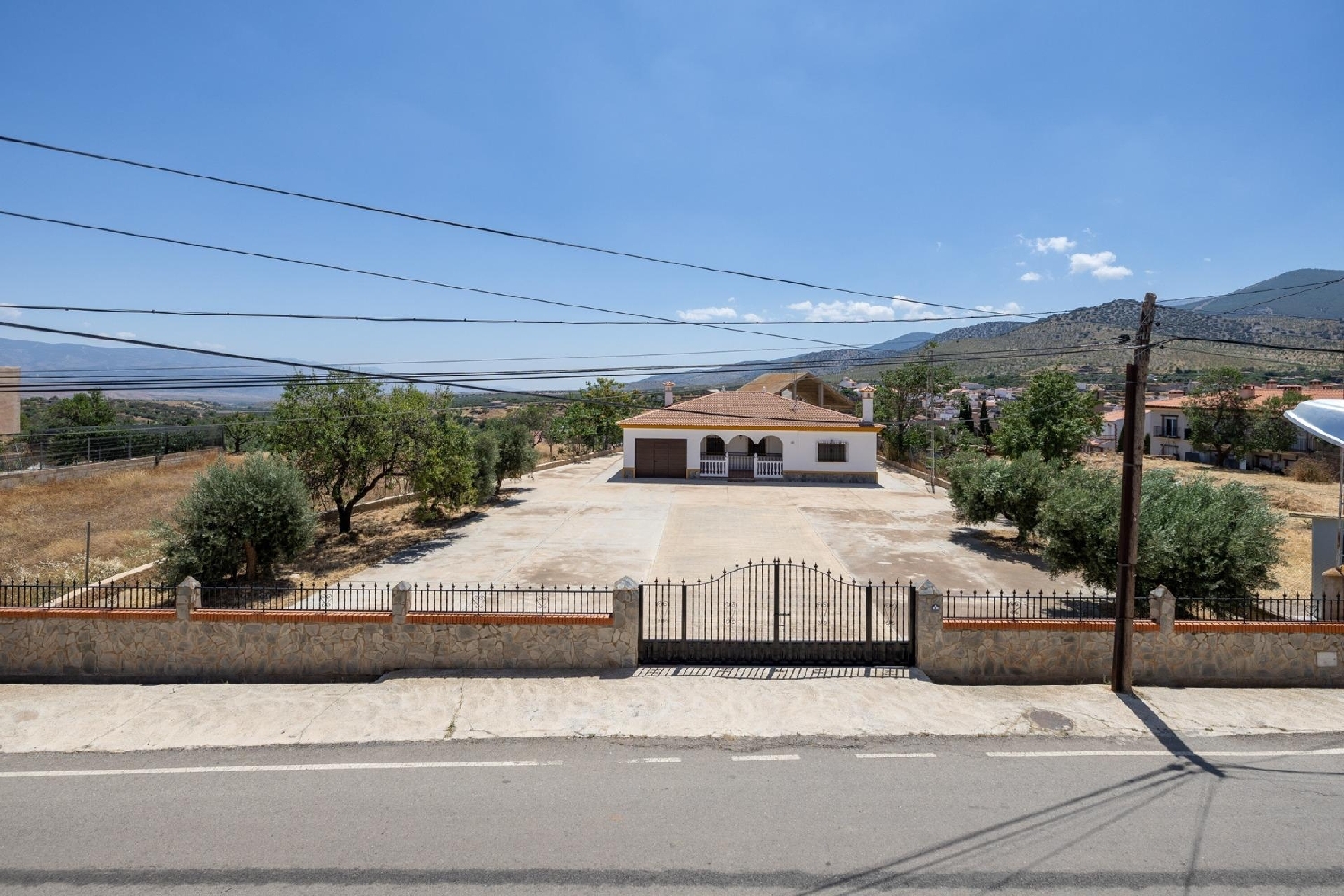  till salu hus Huéneja Accitania 2