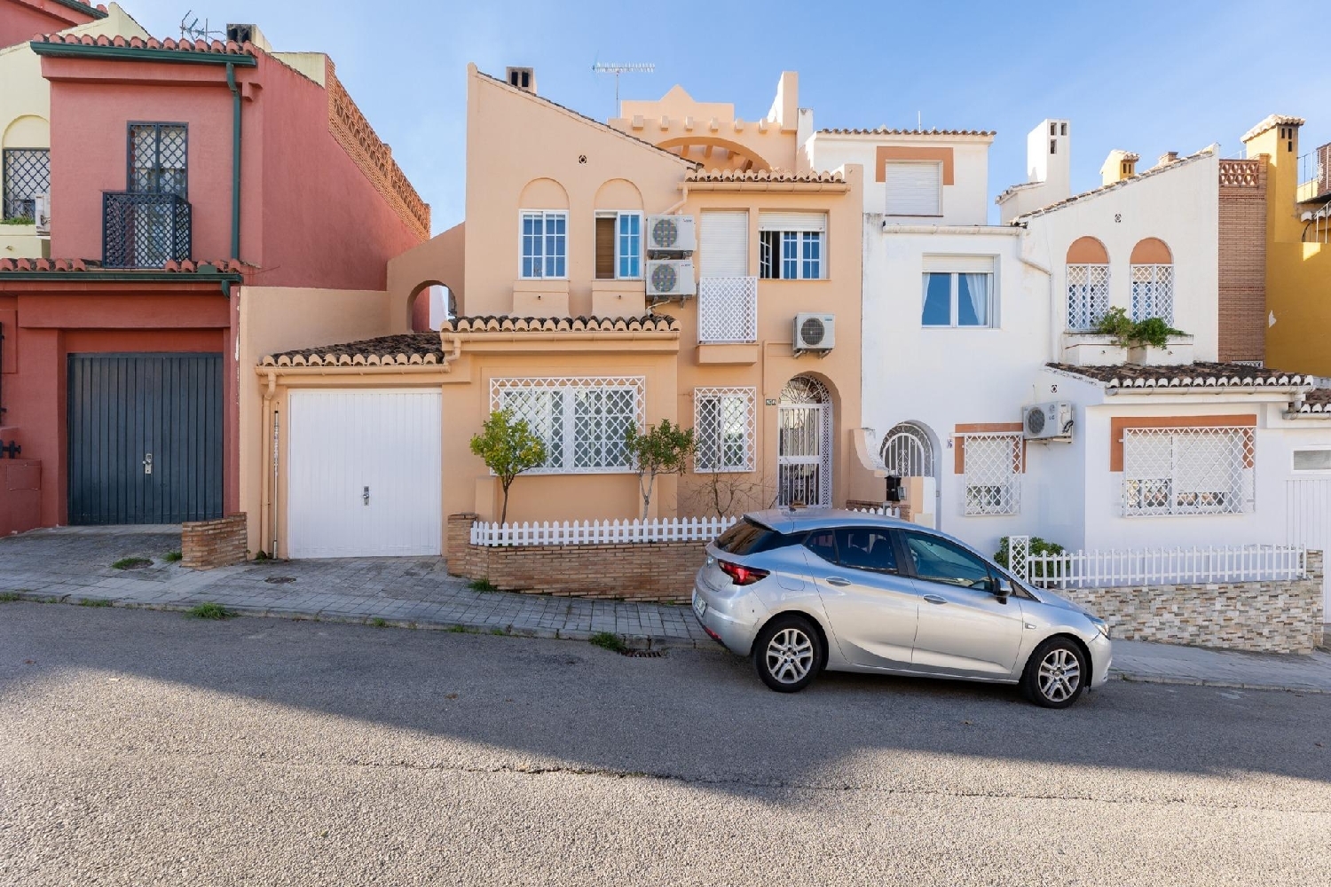  till salu hus Huétor Vega Vega De Granada 2