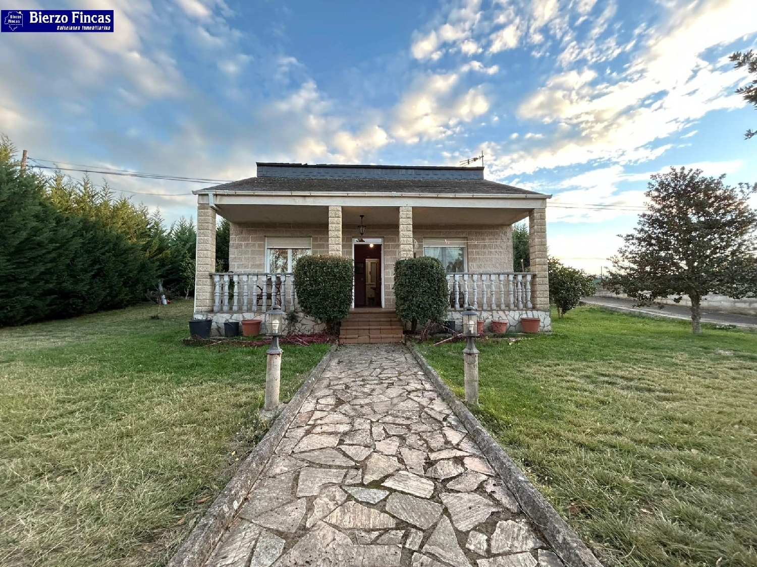 for sale house Ponferrada 24400 Bierzo (El) 2