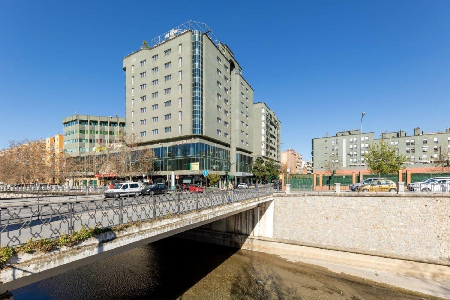 till salu kontor Barrio De Granada Alacantí 5