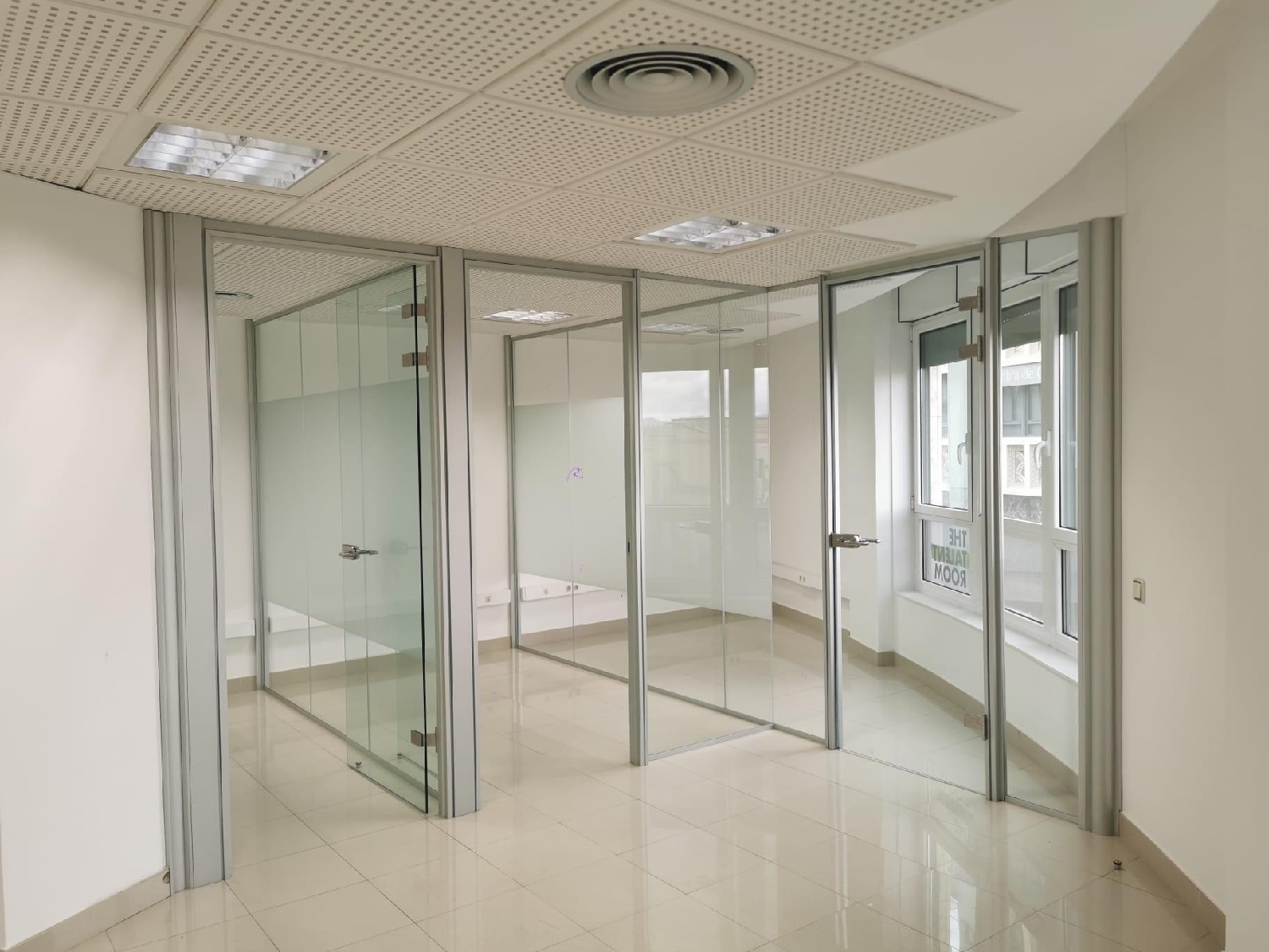 te koop kantoor Manresa Bages 3