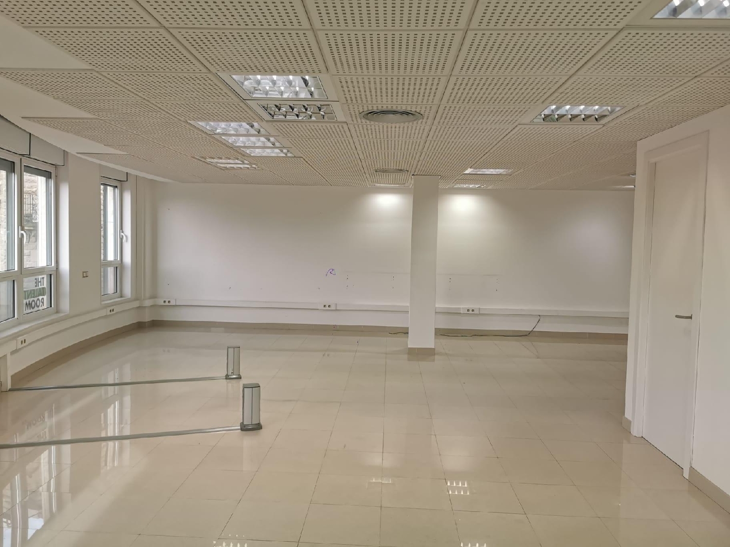 te koop kantoor Manresa Bages 2