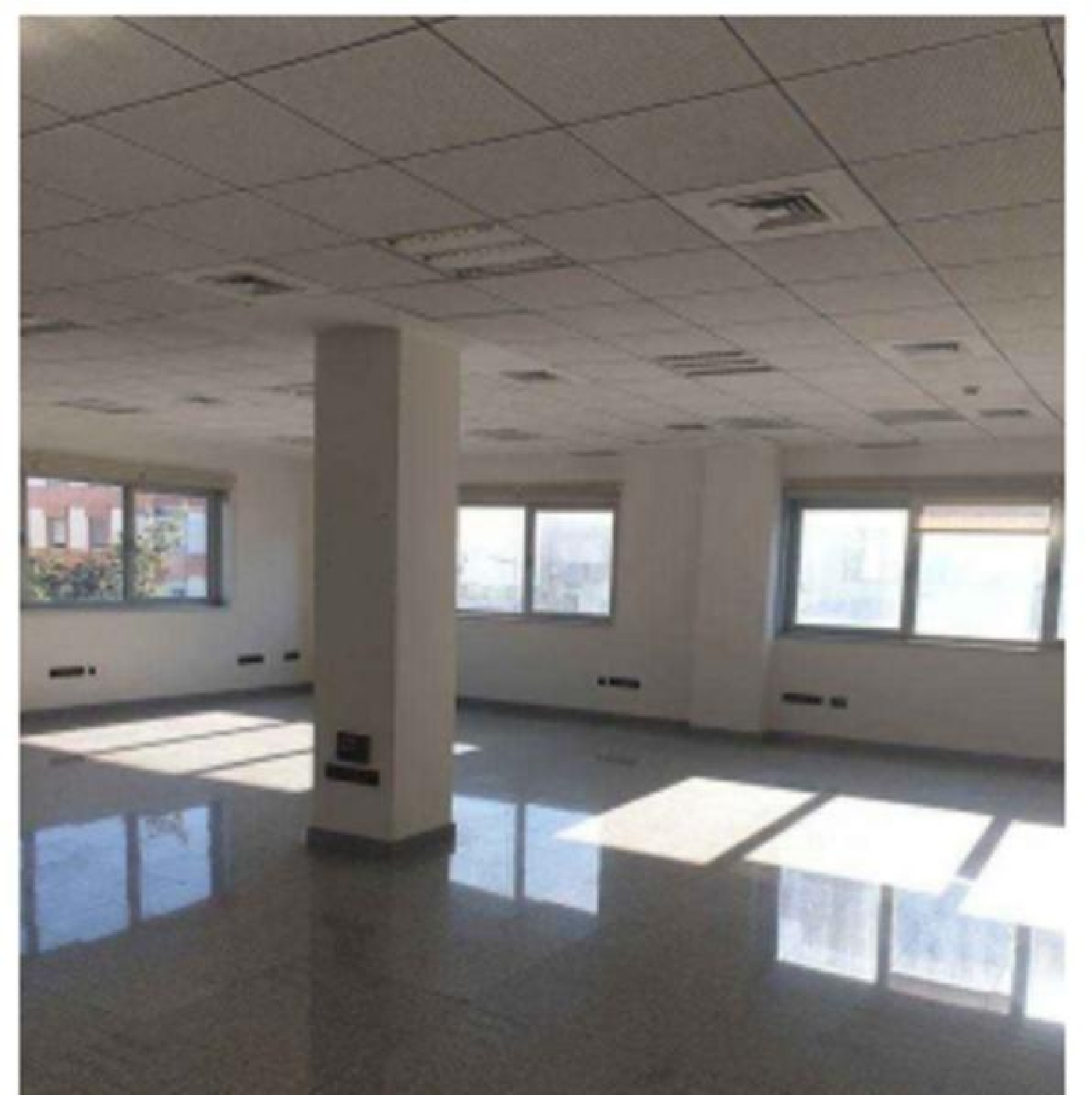  en venta oficina Sevilla La Nueva Sur 6