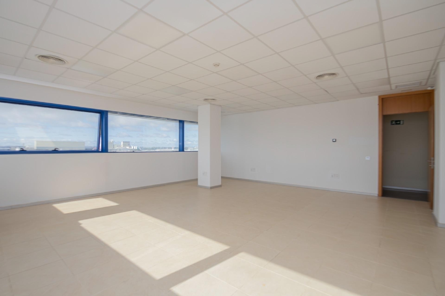  en venta oficina Sevilla La Nueva Sur 6