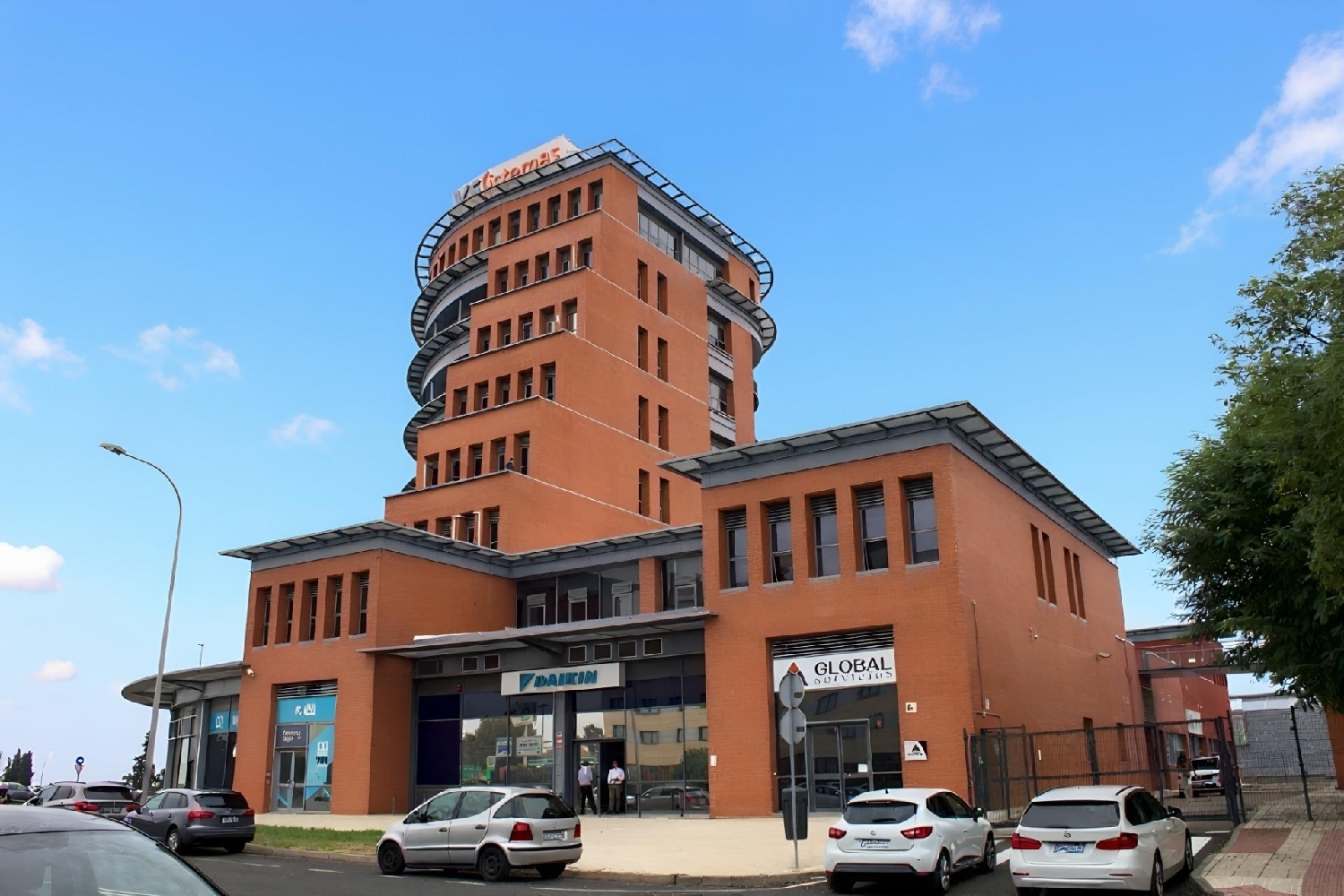  en venta oficina Sevilla La Nueva Sur 1