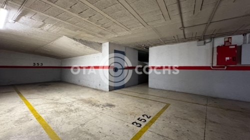 Barriada Les Tres Creus Bages parking foto 6331116