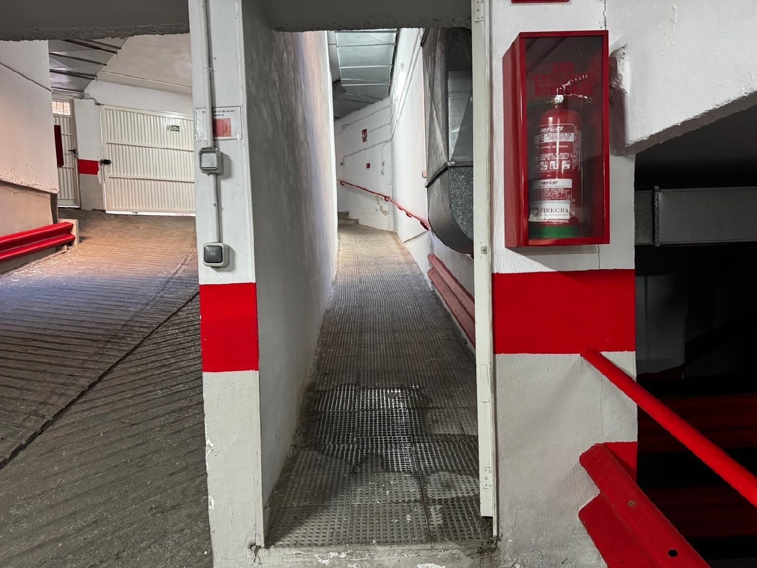  till salu parkering Barrio De Granada Alacantí 6