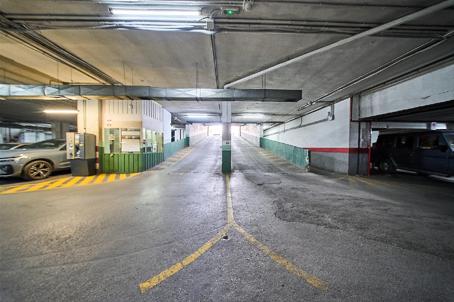  till salu parkering Barrio De Granada Alacantí 8