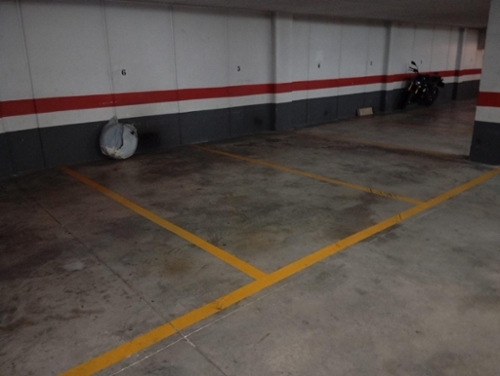 Burjassot Horta Nord parking space foto 6335980