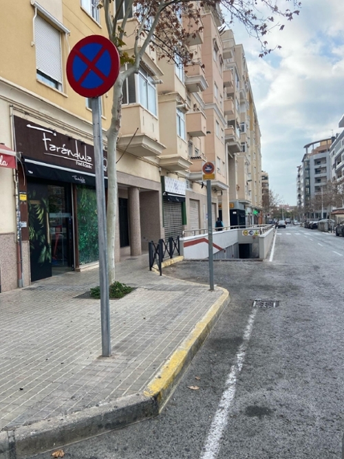 Cheda Arzúa parkeerplaats foto 6329302