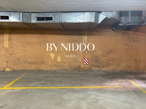 Sant Cugat Del Vallès Vallès Occidental parkering foto 6324562