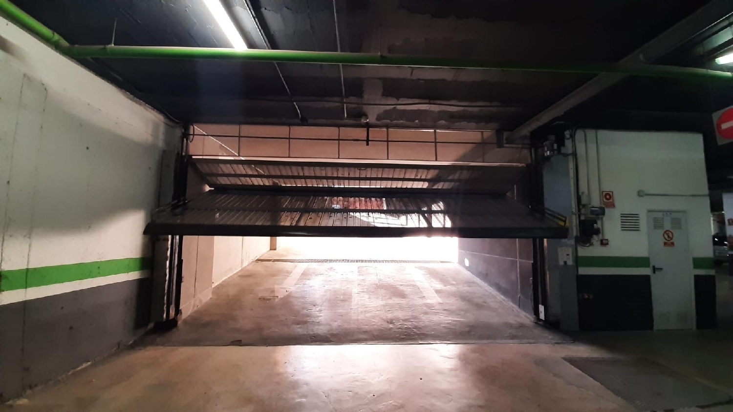  till salu parkering Valencia De Las Torres Campiña Sur 5