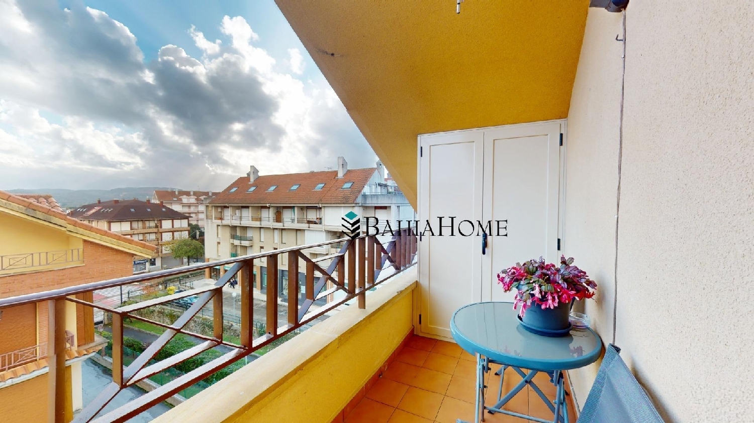 till salu takvåning Noja Trasmiera 8