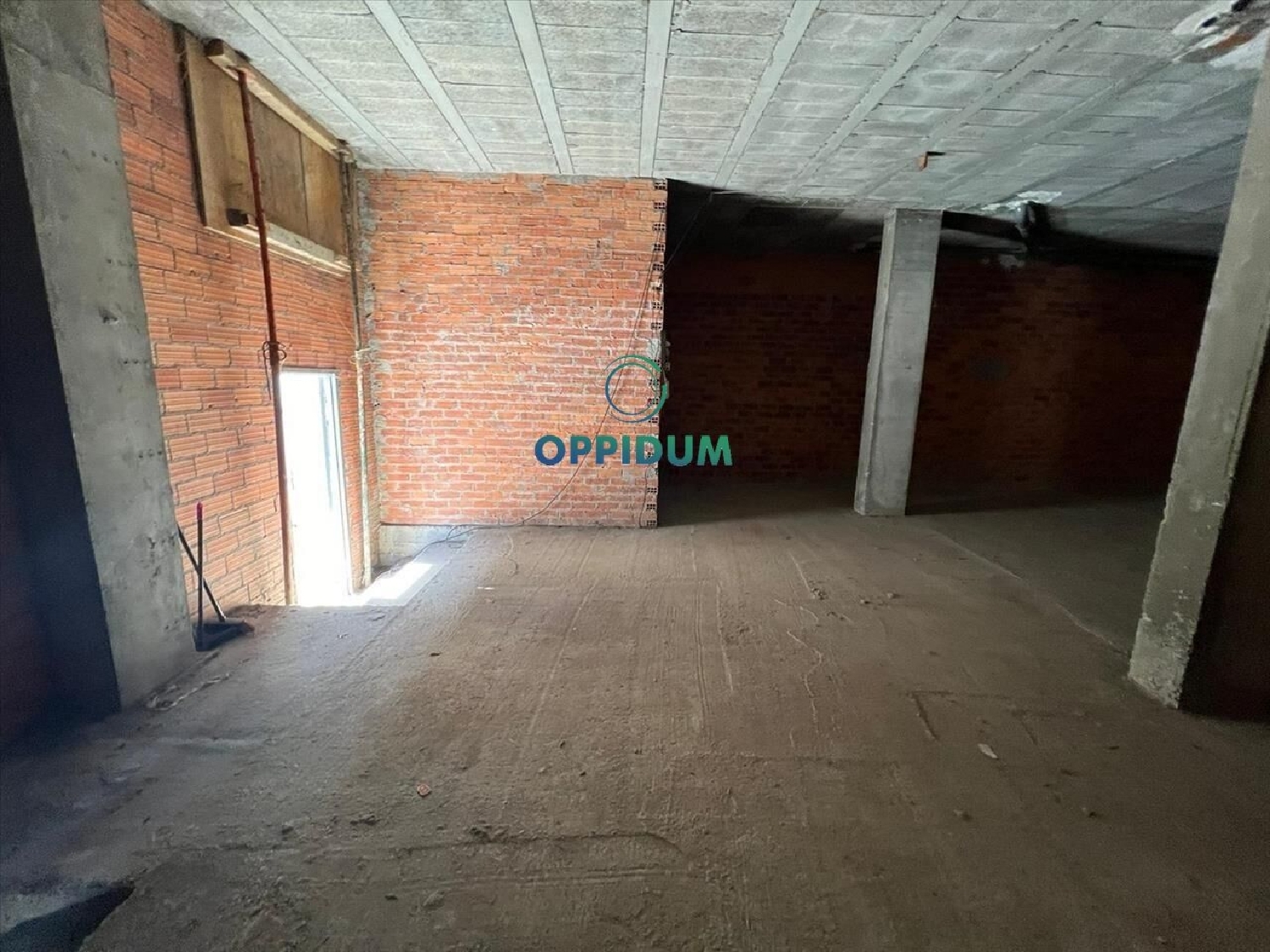  en venta local A Lamestrega Betanzos 3