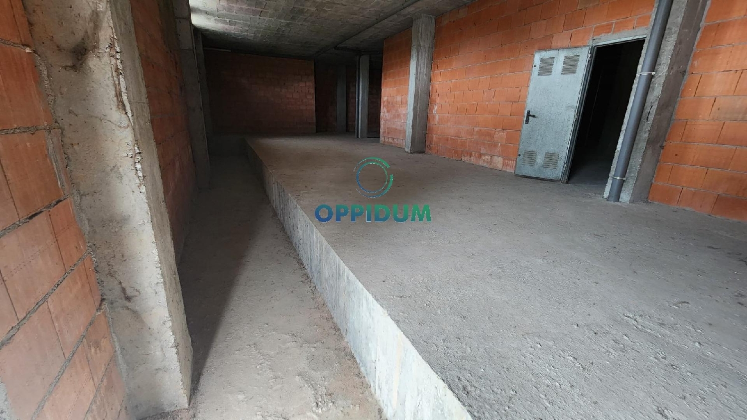  en venta local A Lamestrega Betanzos 2