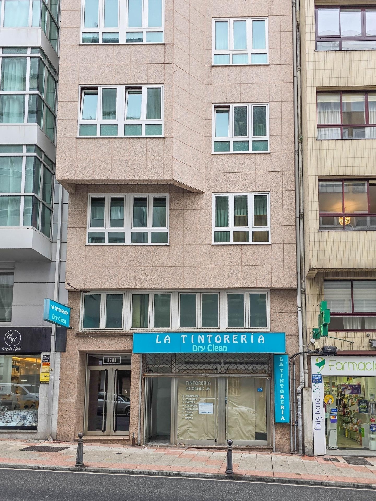  te koop bedrijfsruimte Agra De Ozán Coruña 8