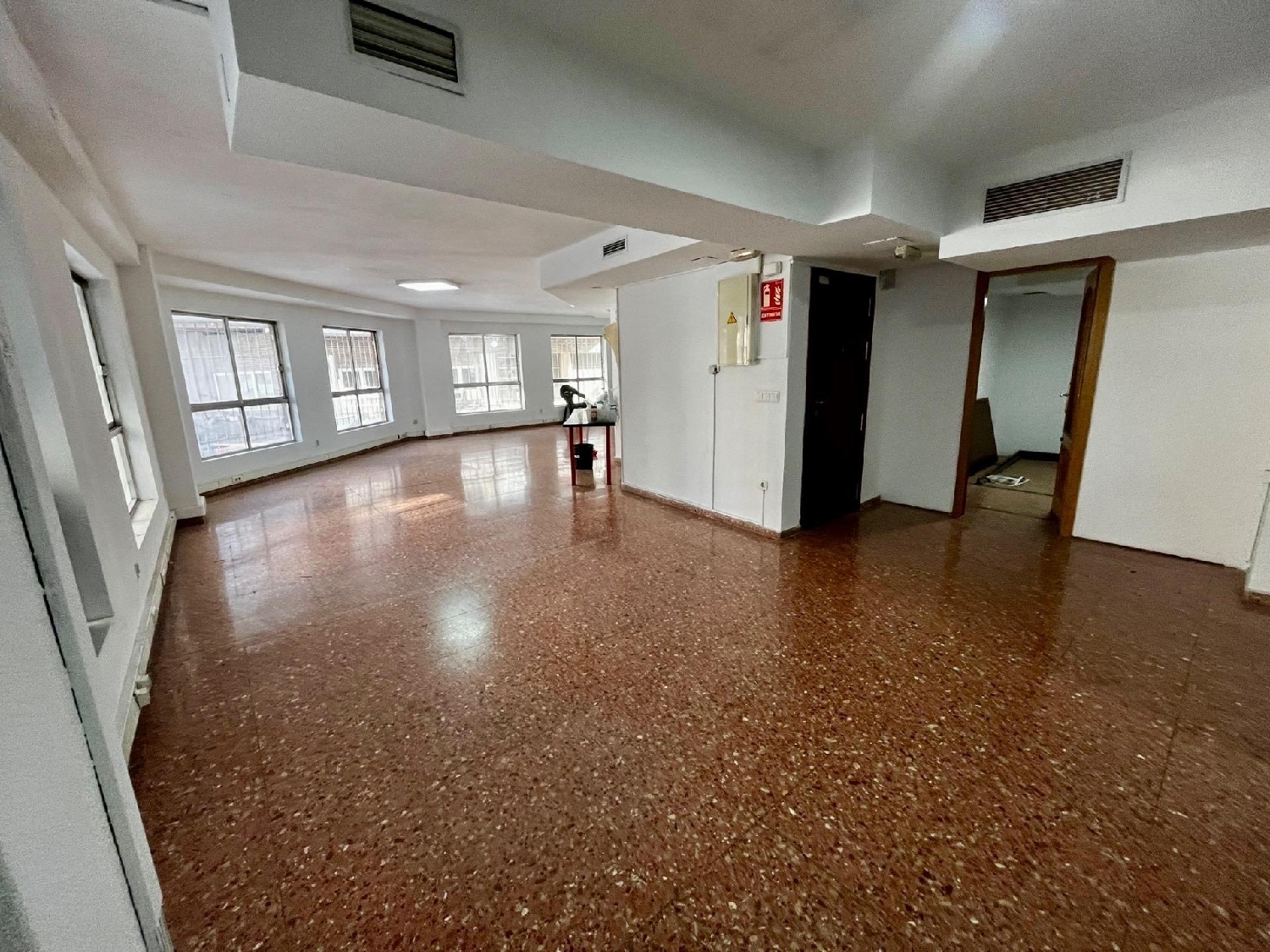  en venta local Alicante Centro 03001 Alacantí 1