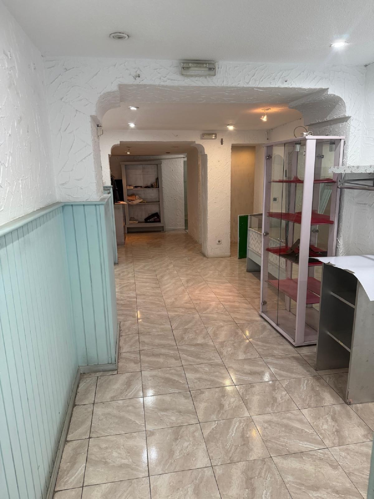  te koop bedrijfsruimte Alicante Centro 03001 Alacantí 2