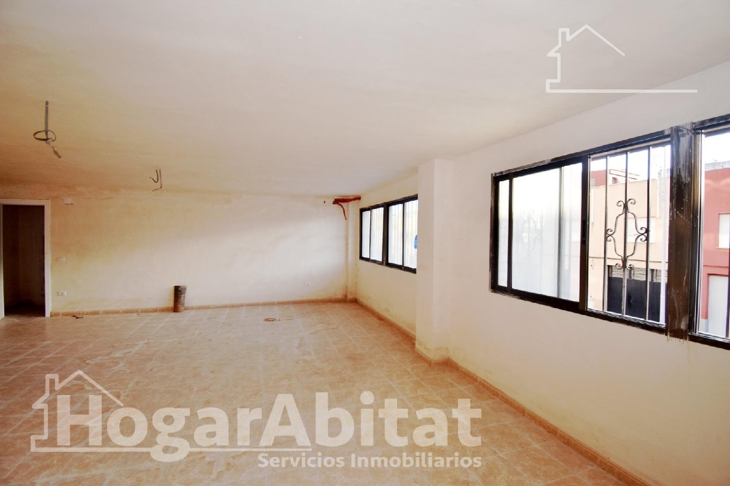  en venta local Almazora Plana Alta 2