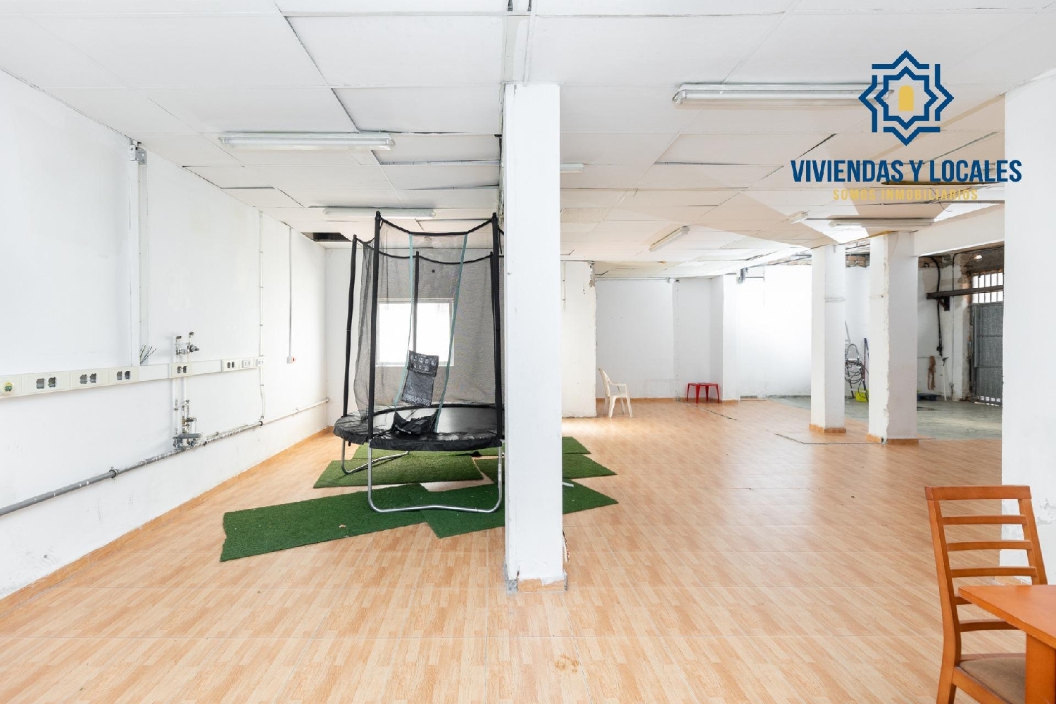  till salu lokal Armilla Vega De Granada 4