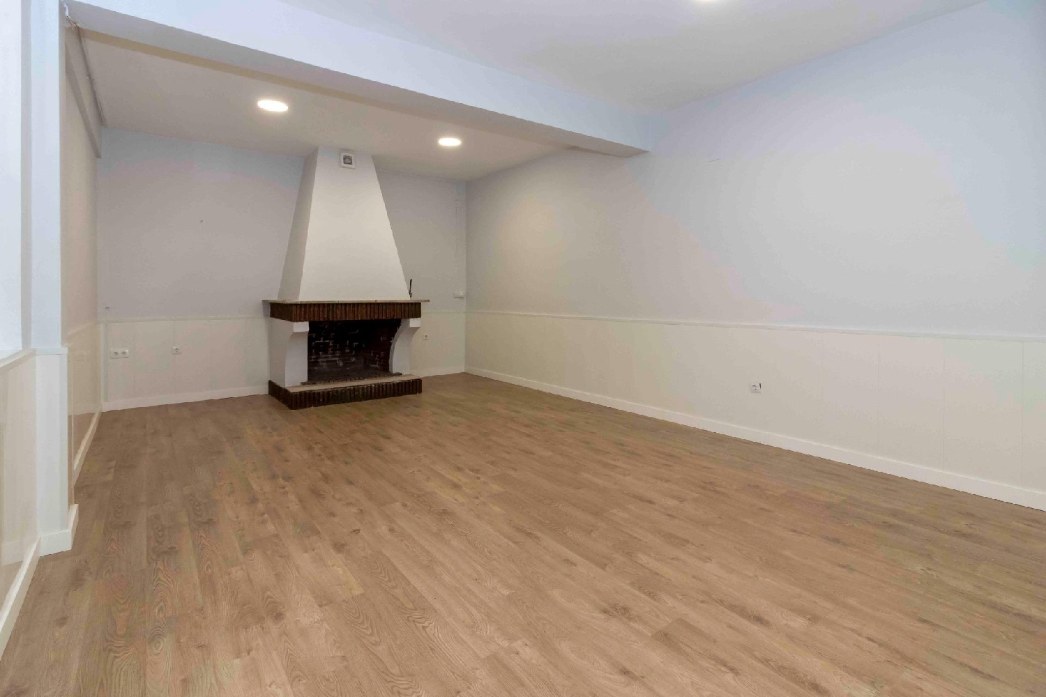  for sale commercial premise Badajoz Casco Antiguo-Centro Badajoz 2