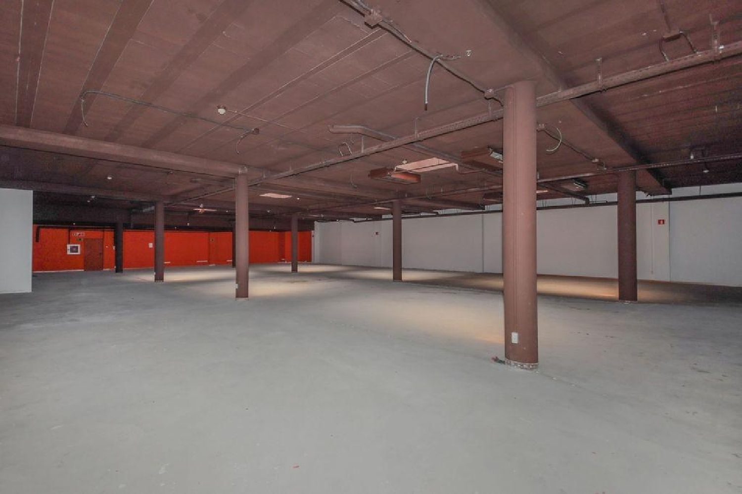  te koop bedrijfsruimte Barriada Les Tres Creus Bages 4