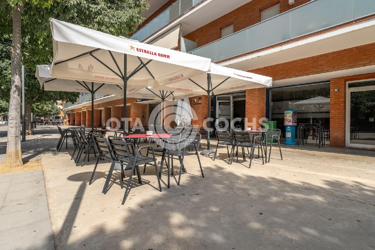 à vendre local commercial Barriada Les Tres Creus Bages 2