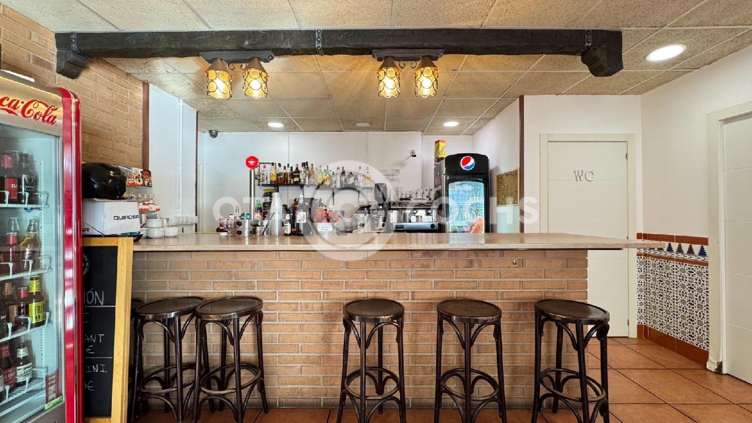 à vendre local commercial Barriada Les Tres Creus Bages 5