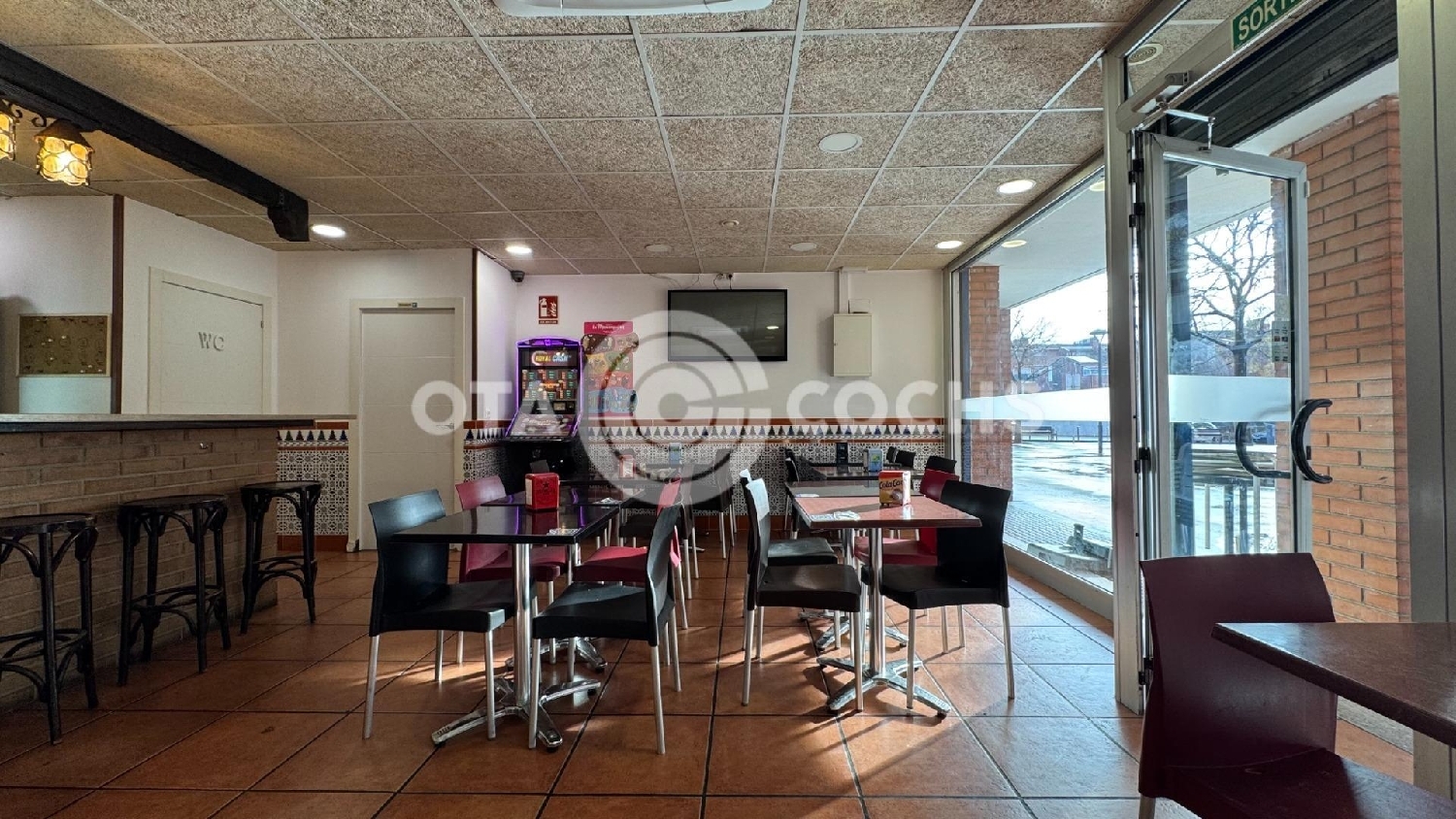 à vendre local commercial Barriada Les Tres Creus Bages 6