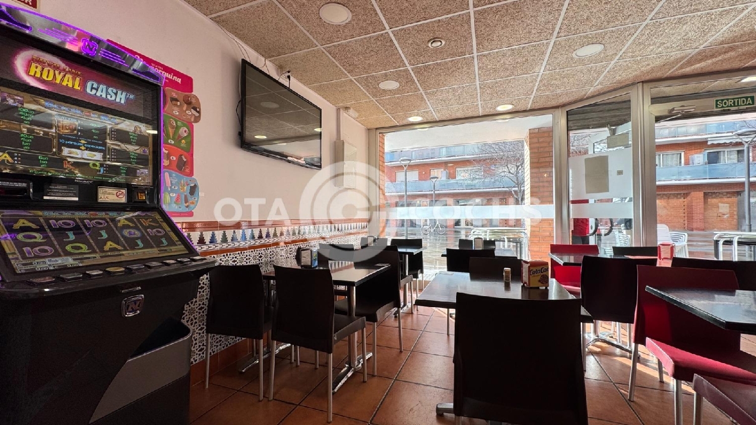 à vendre local commercial Barriada Les Tres Creus Bages 7