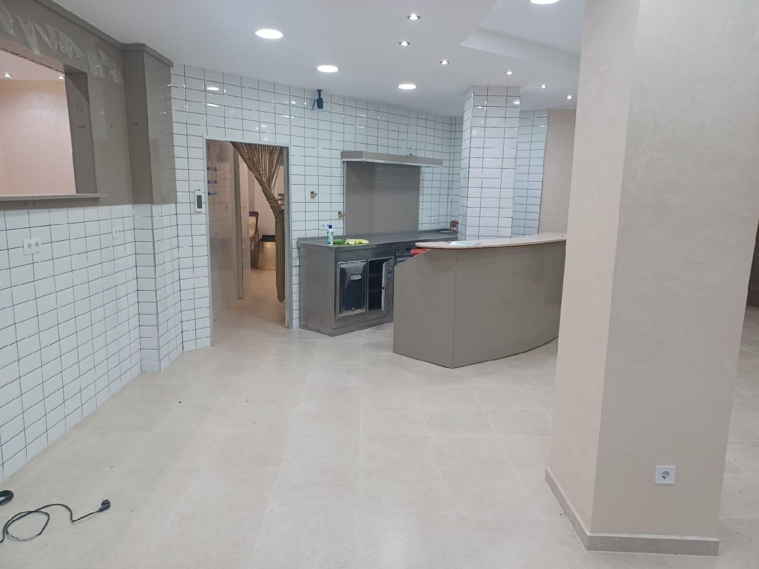 till salu lokal Barriada Les Tres Creus Bages 3