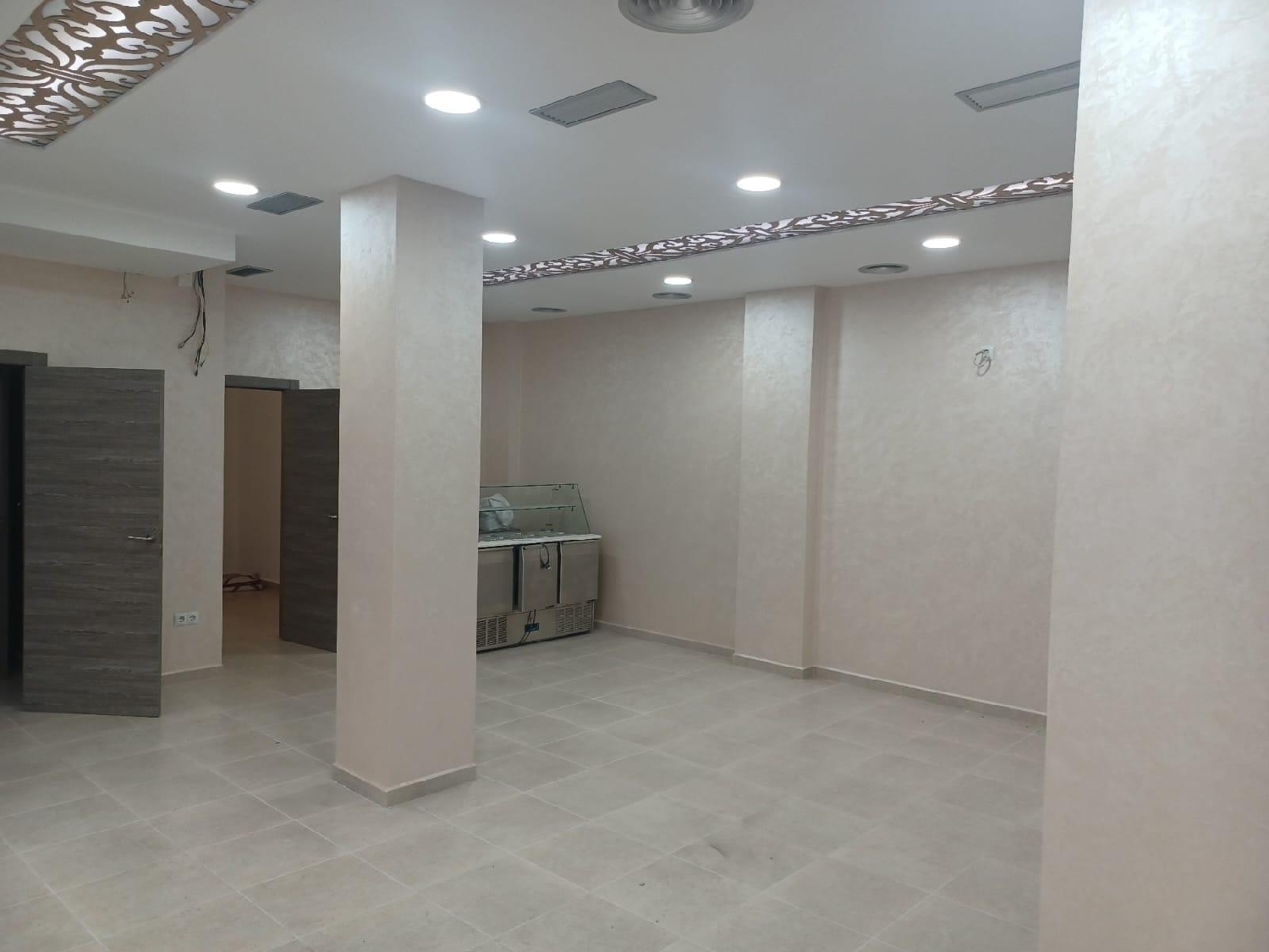 till salu lokal Barriada Les Tres Creus Bages 4